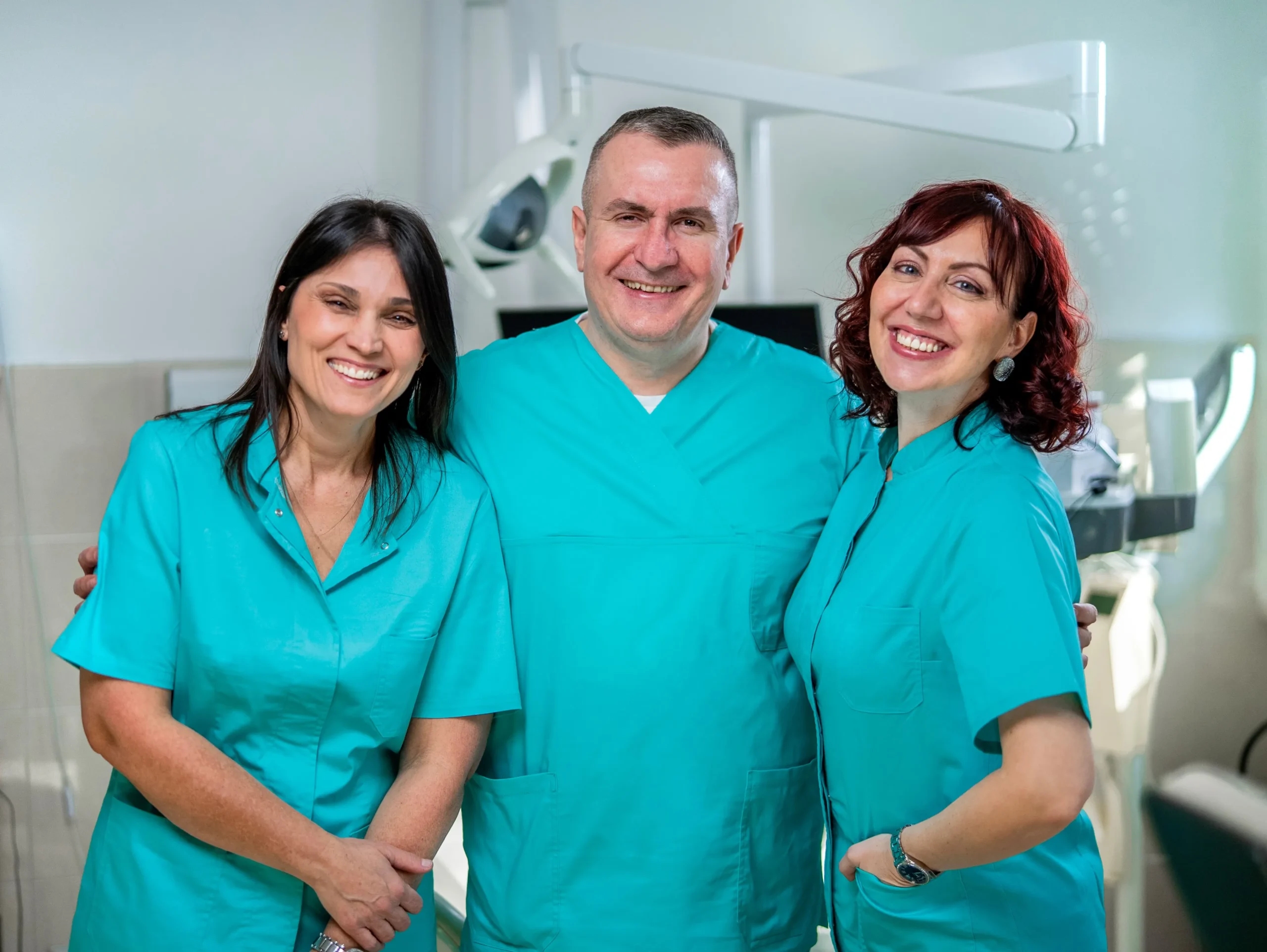 Tim stomatološke ordinacije Janković Dental Tim u Zemunu